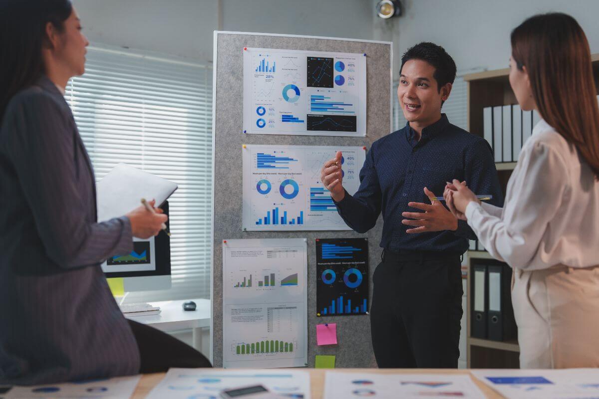 executives in a room providing strategic advice